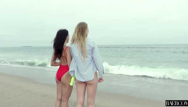 Порно видео Нудистский пляж секс. Смотреть видео Нудистский пляж секс онлайн